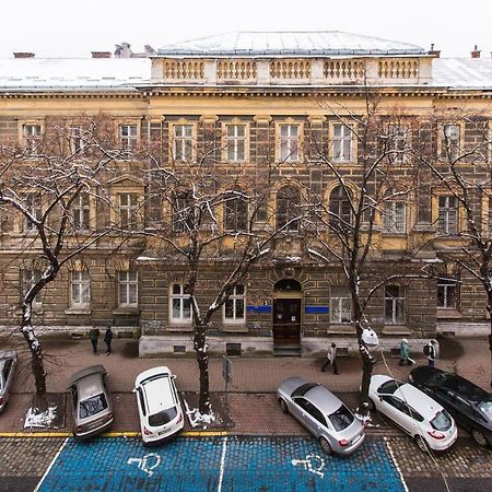 Avangard Qn Romana 26 Apart Lviv Buitenkant foto